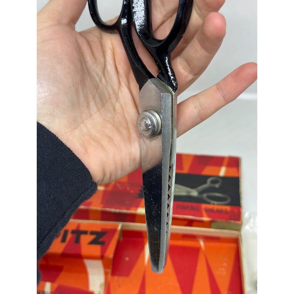 Vintage Spitz Pinking Shears Black Handle Steel Sewing Scissors w/ Original Box - Picture 8 of 9